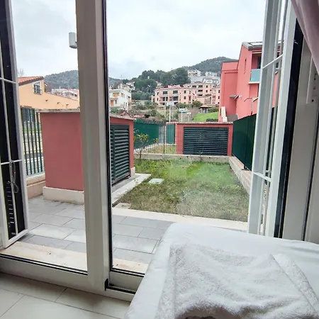 Apartment Tulipano - By Ligooria Pietra Ligure