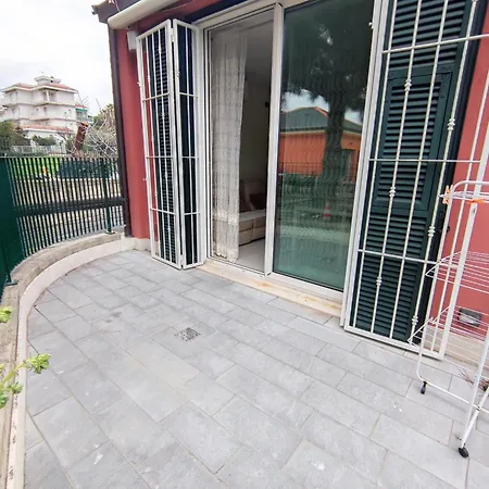 Apartment Tulipano - By Ligooria Pietra Ligure